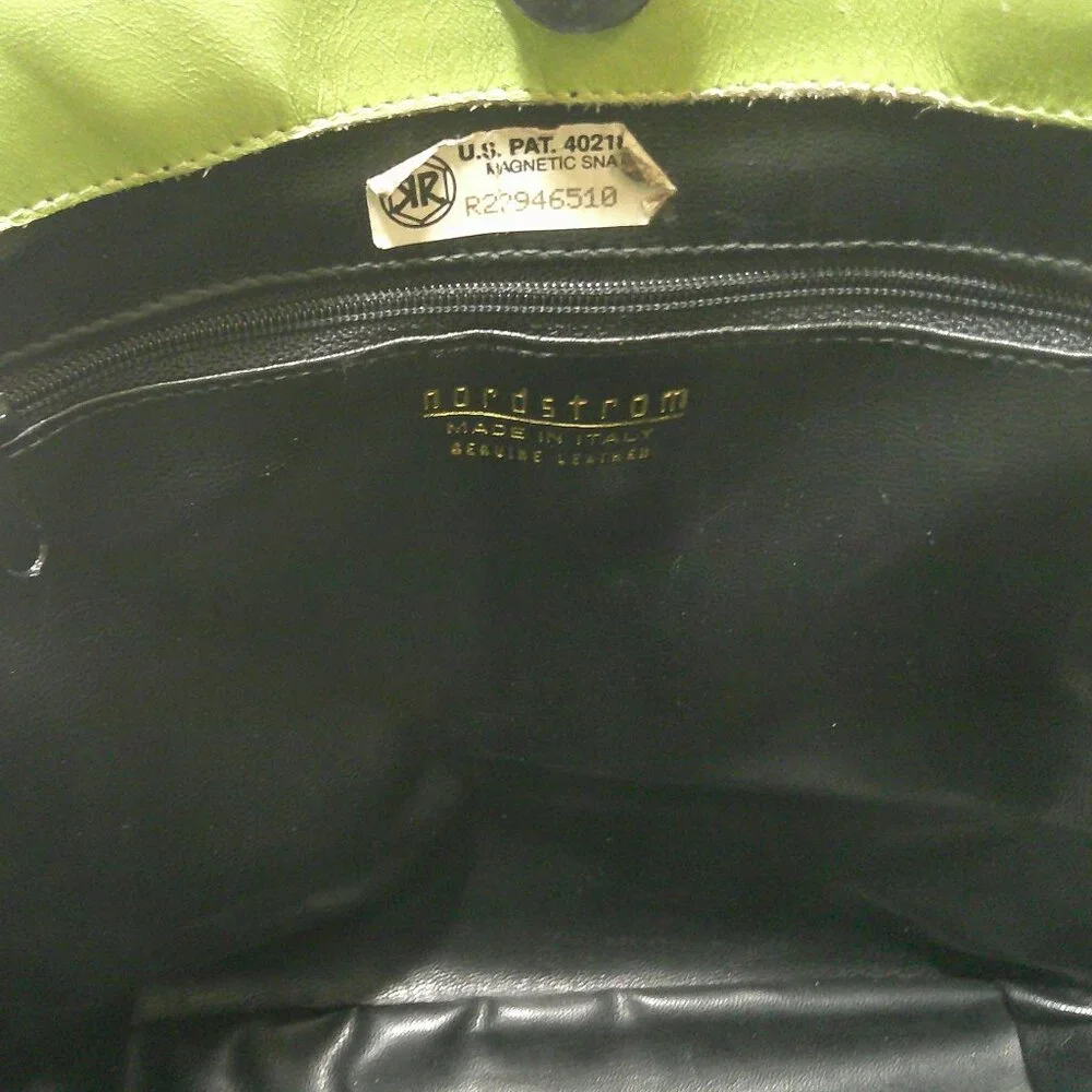 Vintage Nordstrom Made in Italy Green Leather hexagonal Bag Purse Pocketbook